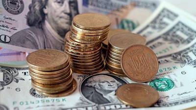 Неожиданная покупка доллара взвинтила в пятницу вечером курс доллара на межбанке - bin.ua - Украина