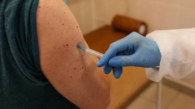 Вакцинация медработников вакциной «Спутник V» началась в Белоруссии - iz.ru - Белоруссия - Израиль