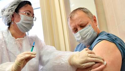 Власти Петербурга рассказали о проходящей вакцинации от COVID-19 - gazeta.ru - Санкт-Петербург