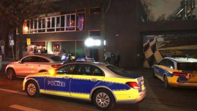 Полицейская облава в Гамбурге: в кальян-баре без вытяжки проходила нелегальная вечеринка - germania.one