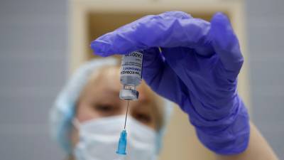 Виктор Зуев - Вирусолог прокомментировал российские вакцины от COVID-19 - russian.rt.com - Нью-Йорк