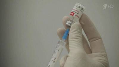 С 18 января в России начнется массовая вакцинация от коронавируса - 1tv.ru - Россия