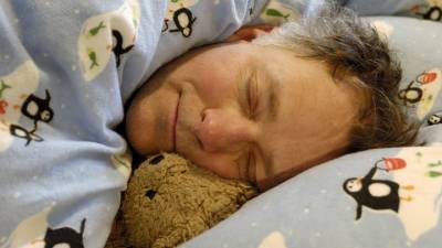 Александр Калинкин - Недостаток сна увеличивает риск заражения коронавирусом на 250 процентов - vesti.ru
