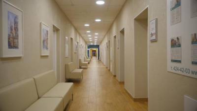 Из больницы на Ленсовета сбежал пациент с подозрением на коронавирус - piter.tv