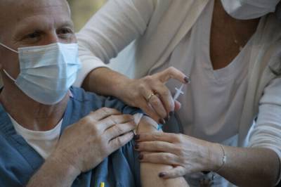 Израиль освободит от карантина граждан, получивших прививки от COVID-19 - zik.ua - Израиль