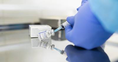 В России началась массовая вакцинация населения от COVID-19 - klops.ru - Россия - Колымы