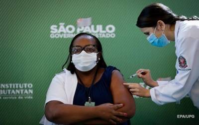 Бразилия разрешила экстренное использование вакцин Sinovac и AstraZeneca - korrespondent.net - Англия - Китай - Бразилия