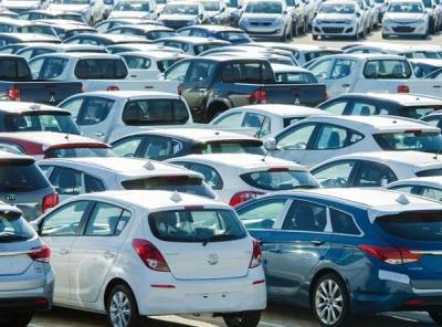 Продажи новых легковых авто в Евросоюзе сократились на 24% - runews24.ru - Испания - Евросоюз