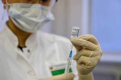 У кабмина запросят данные о помощи в вакцинации от COVID-19 на Донбассе - pnp.ru - Снг - Донецкая обл.