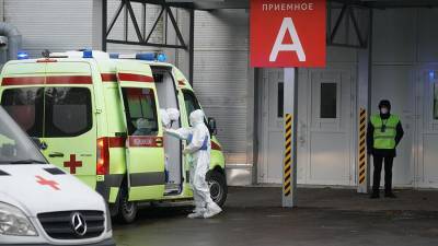 В Москве за сутки скончались 76 пациентов с коронавирусом - iz.ru - Москва - Израиль