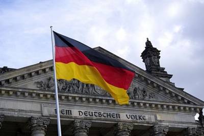 В Германии регионы готовы продлить жесткие карантинные меры на 2-3 недели - aif.ru - Германия