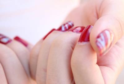 Темные полоски на ногтях оказались признаком серьезных заболеваний - online47.ru - Сша