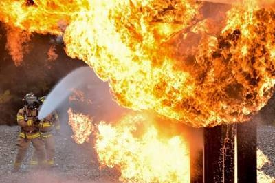 В Ливии произошел масштабный пожар на складе боеприпасов - cursorinfo.co.il - Ливия - Триполи