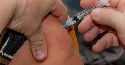 Все меньше украинцев готовы вакцинироваться от коронавируса, даже бесплатно — опрос - tsn.ua