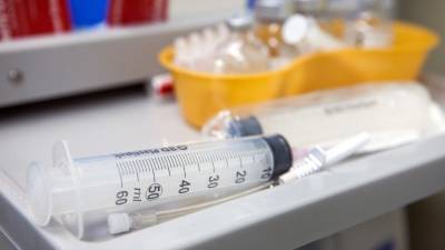 Процесс массовой вакцинации от COVID-19 в РФ отладят в ближайшее время - newinform.com - Россия