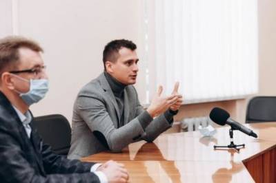 Василий Мокан - Кабмин утвердил слугу народа и бывшего шоумена Скичко на должность главы Черкасской ОГА - newsone.ua - Украина