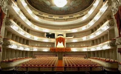 Коронавирус уменьшил количество спектаклей в петербургских театрах на 42% - neva.today - Санкт-Петербург