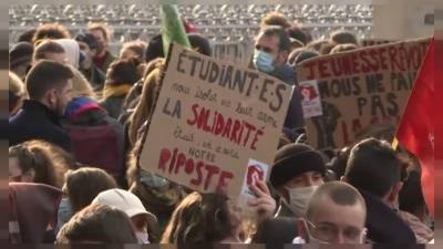 Французские студенты: "Нас приносят в жертву!" - ru.euronews.com - Франция - Сша - Париж