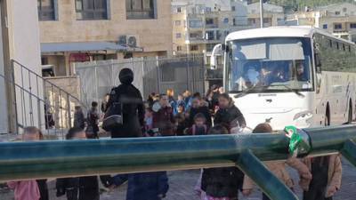 Видео: сотни детей ортодоксов отправились в школы - при попустительстве полиции - vesty.co.il - Израиль
