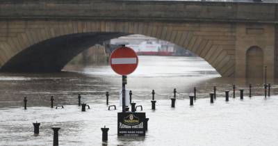 Великобритания страдает от шторма: эвакуируют тысячи людей - tsn.ua - Финляндия - Англия - Швеция