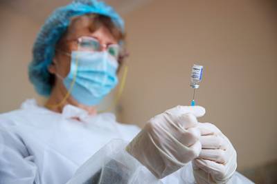 Еще одна страна на Ближнем Востоке одобрила российскую вакцину - lenta.ru - Россия - Эмираты
