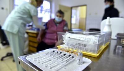 Прививаться по-черному: дефицит вакцин и новые мошеннические схемы - ukrinform.ru - Украина