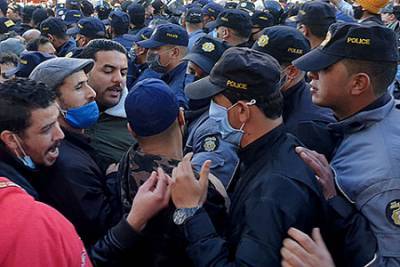 Не "жасминовая" революция, но яростные протесты - ng.ru - Тунис - Тунисская Республика - Президент