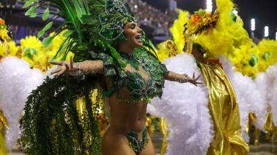Эдуарду Паес - Карнавал в июле 2021 году в Рио-де-Жанейро отменили - russian.rt.com - Рио-Де-Жанейро