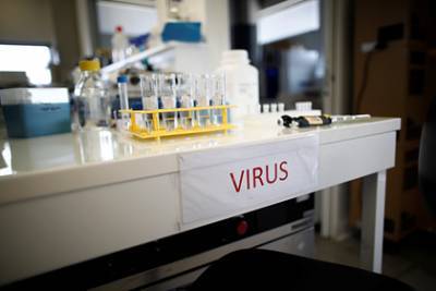 Ученые создали прибор для оценки заразности новых штаммов коронавируса - lenta.ru - Канада - Колумбия