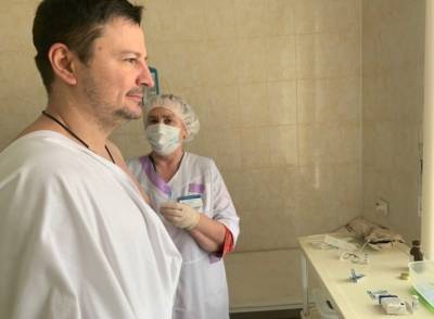 Андрей Карпунин - Главврач Рязанской ОКБ сделал прививку от коронавируса - 7info.ru