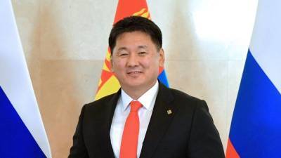 Ухнаагийн Хурэлсух - Премьер-министр Монголии подал в отставку после протестов в связи с COVID-19 - golos-ameriki.ru - Монголия - Улан-Батор