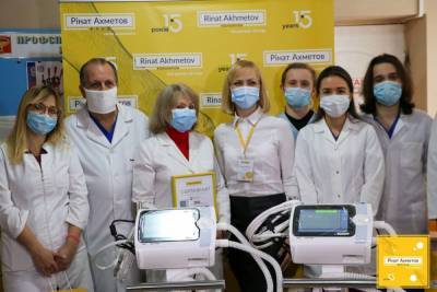 Ринат Ахметов - Украинская медицина получила 205 современных аппаратов ИВЛ от Фонда Рината Ахметова - politeka.net - Киев