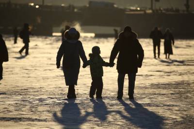 Петербургские дети стали больше находиться в соцсетях из-за пандемии - abnews.ru - Россия