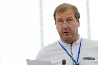 Называл "извращенцами" и "педиками": литовского депутата исключили из группы Европарламента - 24tv.ua - Литва - Румыния