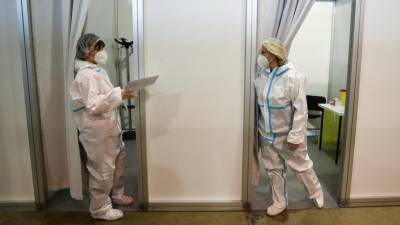 В Сербии за сутки выявили более 1400 случаев коронавируса - russian.rt.com - Россия - Сербия