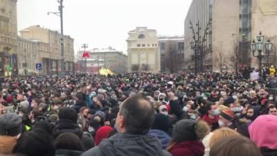 Почти 20 человек с COVID-19 посетили незаконный митинг в столице - nation-news.ru - Москва