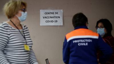 Жан Кастекс - Во Франции число вакцинировавшихся от COVID-19 возросло до 1 млн - russian.rt.com - Франция