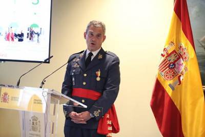 El Mundo - Мигель Анхель Вильярроя - Начальник генштаба Испании ушел в отставку из-за скандала с вакцинацией - lenta.ru - Испания