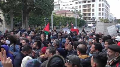 Антиправительственный митинг в Тунисе: десятки участников задержаны - vesti.ru - Россия - Тунис - Тунисская Республика