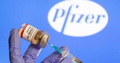 В Германии начали увольнять из-за отказа привиться вакциной Pfizer - ren.tv - Германия