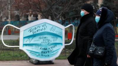 На Украине за сутки выявлено более 2,5 тысяч случаев коронавируса - russian.rt.com - Украина