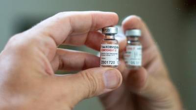 Создатели вакцины «Спутник V» выпустили новое предупреждение - 5-tv.ru