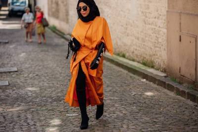 Неделя высокой моды: 20 streetstyle-образов, которые сложно забыть - skuke.net - Париж
