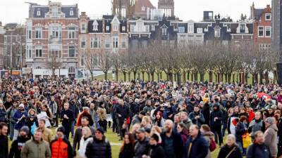 Протестные акции и беспорядки из-за продления карантина охватили Нидерланды - anna-news.info - Голландия
