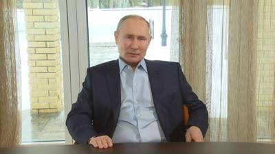 Владимир Путин - Путин: ситуация с коронавирусом позволяет аккуратно снимать ограничения - vesti.ru - Россия