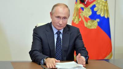 Владимир Путин - «Ситуация постепенно стабилизируется»: Путин заявил о возможности аккуратно снимать ограничения из-за COVID-19 - russian.rt.com