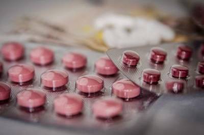 Александр Мясников - Мясников заявил, что обезболивающие препараты могут нанести серьезный вред организму - argumenti.ru - Россия