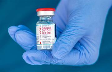 Вакцина Moderna показала эффективность против новых штаммов коронавируса - charter97.org - Англия - Юар