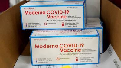 Moderna считает, что ее вакцина будет эффективной против новых штаммов - golos-ameriki.ru - Англия - Юар