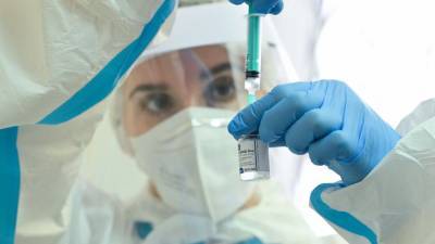 Арег Тотолян - Эпидемиолог сообщил, что прививка от COVID-19 не опасна для бессимптомных больных - nation-news.ru - Россия